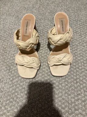 ANTONIO MELANI Cream Braided Double-Strap Slide Heels